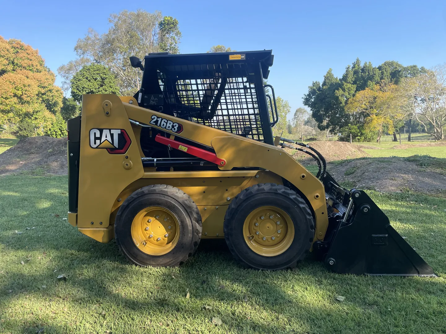 CAT 216B3 Skid Steer – Hire